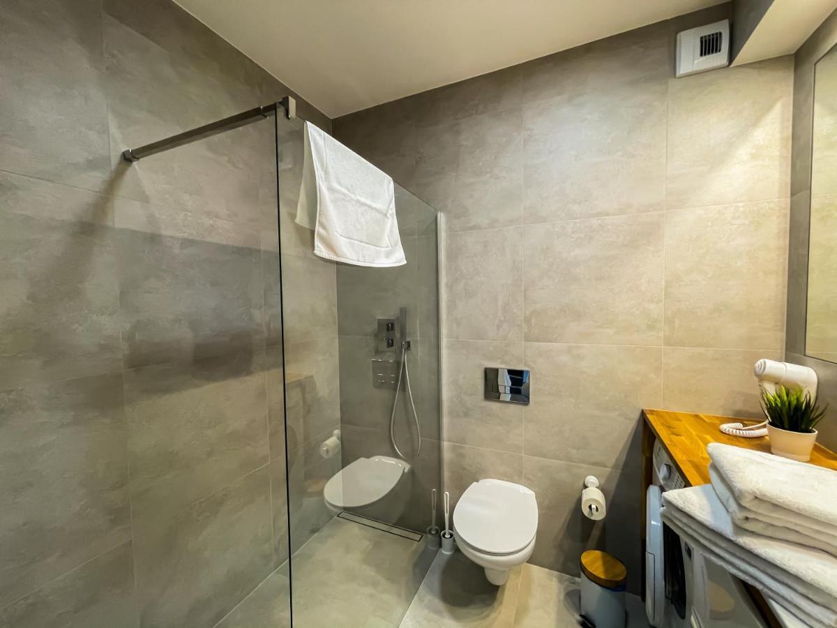 Baltic Comfort Spa Apartment With Free Pool, Saunas & Fitness - Kasprowicza 20 科沃布热格 外观 照片